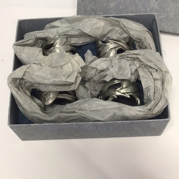 Seagull pewter floral napkin ring 4pc set 1990 original box made in Canada - Picture 4 of 5